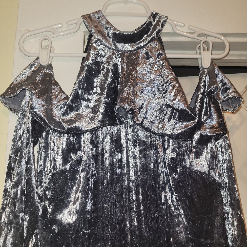 Velvet Romper - Picture 3 of 10